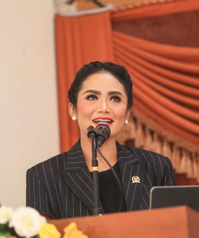 Krisdayanti Bocorkan Rahasia Tetap Cantik dan Awet Muda di Usia 48